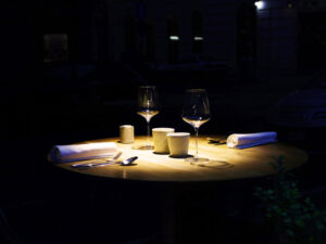 Middag i mörker | Stockholm