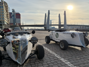 Mini Hot Rod Sightseeing